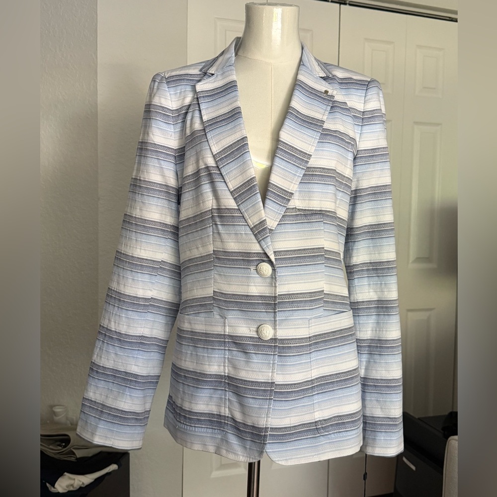 Tommy Hilfiger Women's Light Blue and White Striped Blazer